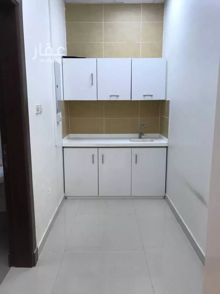 مكتب تجاري للإيجار في شارع الثمامه, حي الربيع, مدينة الرياض, منطقة الرياض صورة 4