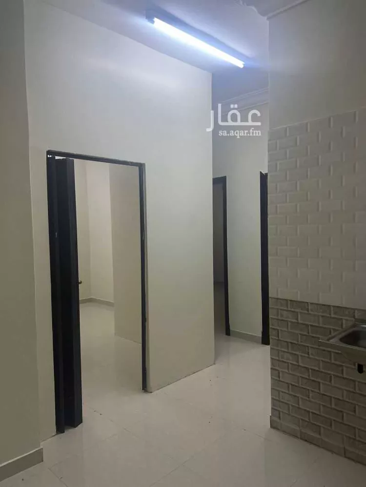 عمارة للبيع في حي ، شارع جبل الدخان ، حي ظهرة لبن ، الرياض ، منطقة الرياض صورة 4