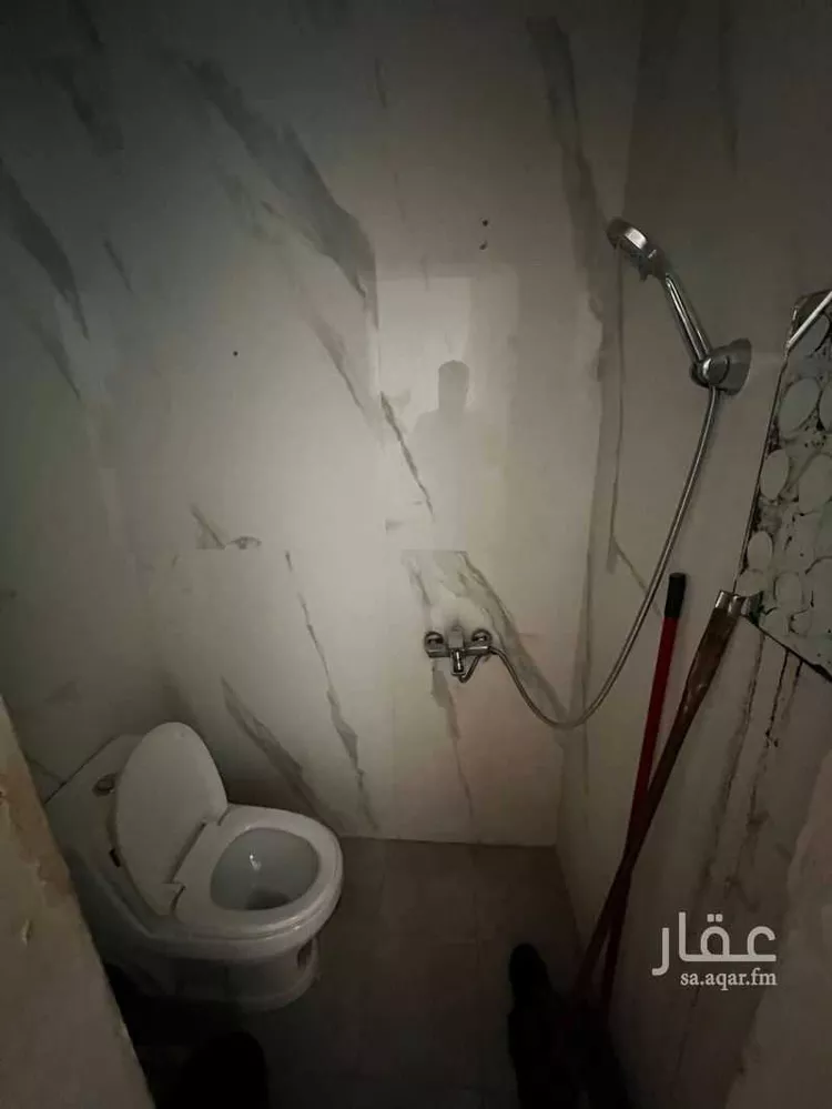 غرفة للإيجار في شارع أبي القاسم الشريف ، حي الحمراء ، الرياض ، منطقة الرياض صورة 4