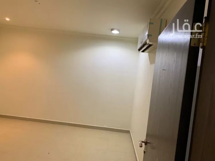 شقة للإيجار في شارع حمام الانف, حي الملقا, مدينة الرياض, منطقة الرياض صورة 3