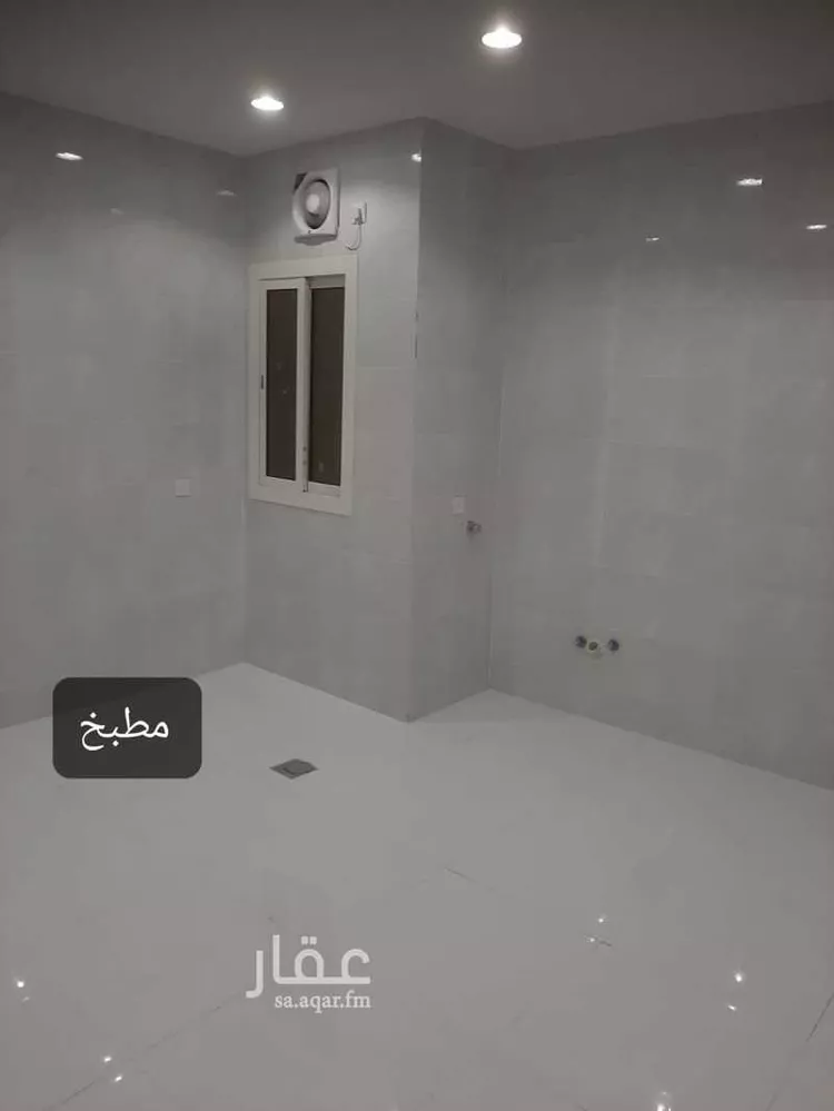 شقة للبيع في شارع أبي محمد البيهقي, حي الريان, مدينة جدة, منطقة مكة المكرمة