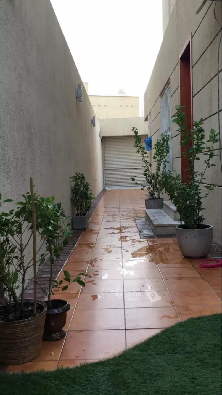 فيلا للبيع في شارع نجران, حي الخالدية الشمالية, مدينة الدمام, المنطقة الشرقية صورة 4