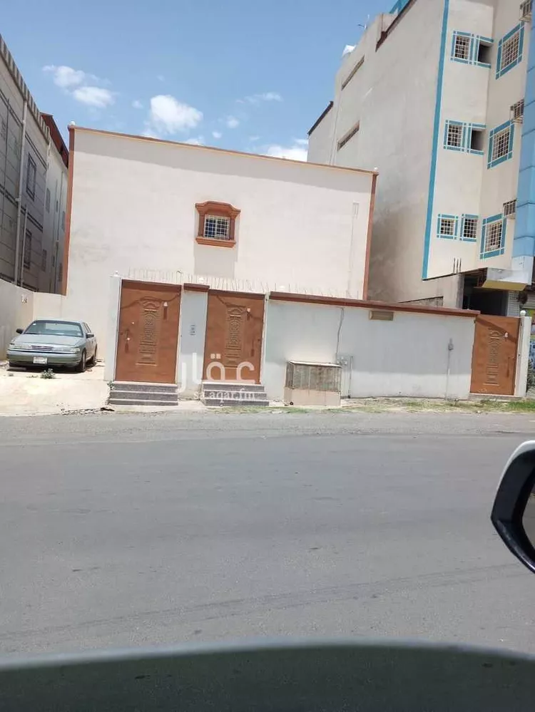 عمارة للبيع في شارع حنيظل ، حي المحالة ، ابها ، منطقة عسير صورة 4