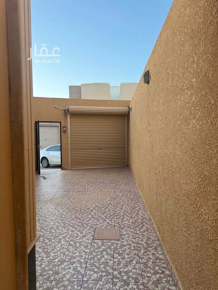 دور للبيع في شارع عقيل ابن عطية, حي السالمية, مدينة بريدة, منطقة القصيم