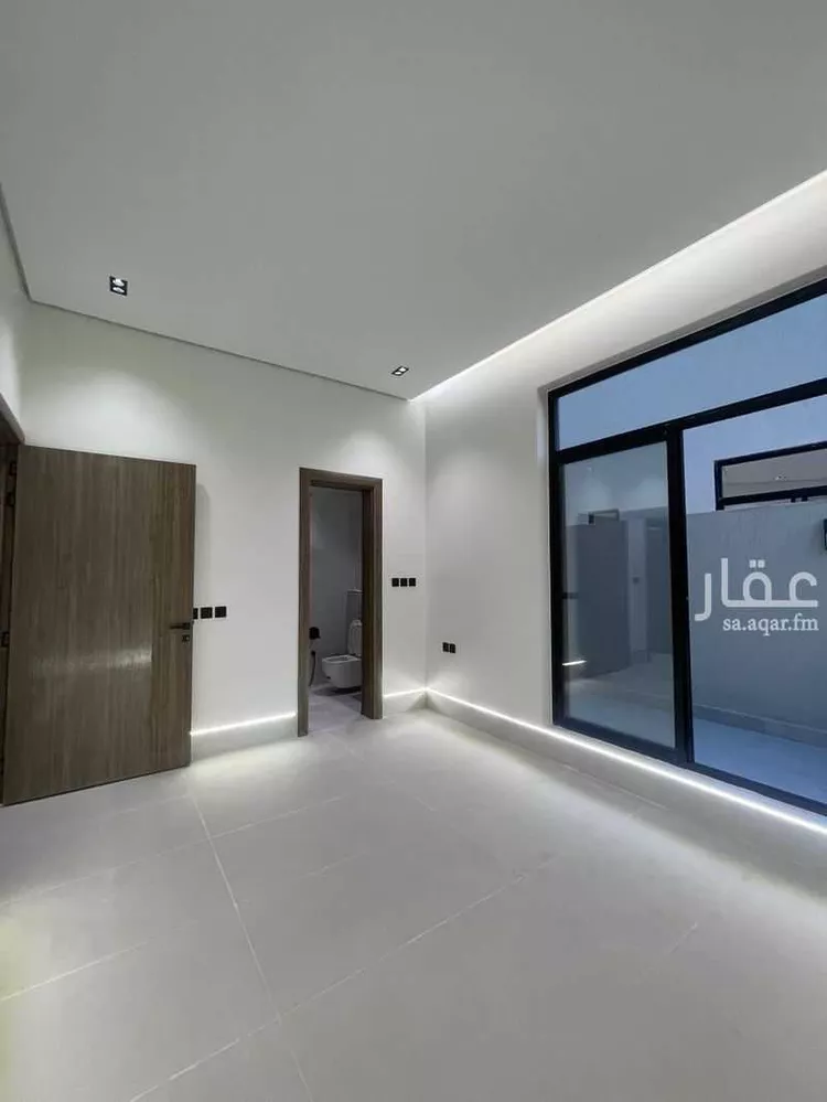 فيلا للبيع في شارع عويمر بن أبي عدي, حي الأندلس, مدينة الرياض, منطقة الرياض صورة 3