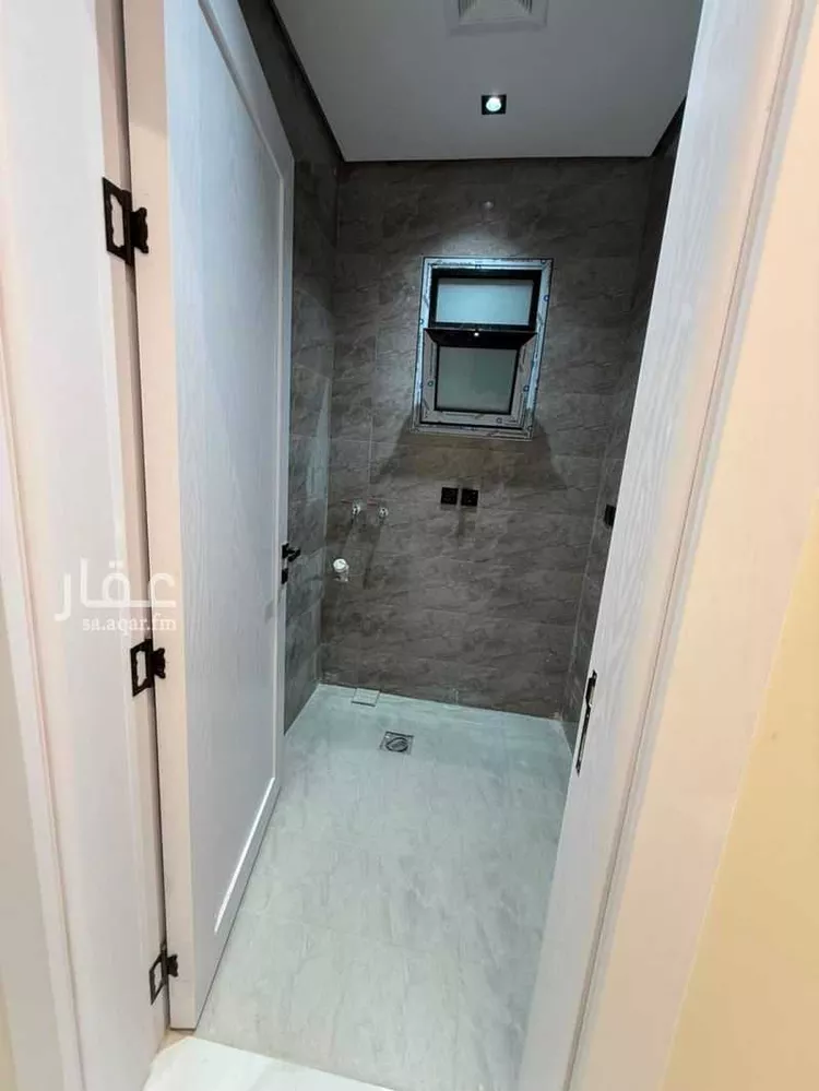 عمارة للبيع في شارع 40 ميناء الملك عبدالعزيز ، حي ميناء الملك عبدالعزيز ، الدمام ، الدمام