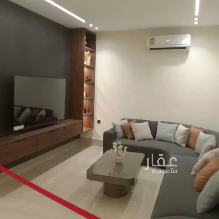 فيلا للبيع في شارع إسماعيل القيسي, حي عكاظ, مدينة الرياض, منطقة الرياض 7
