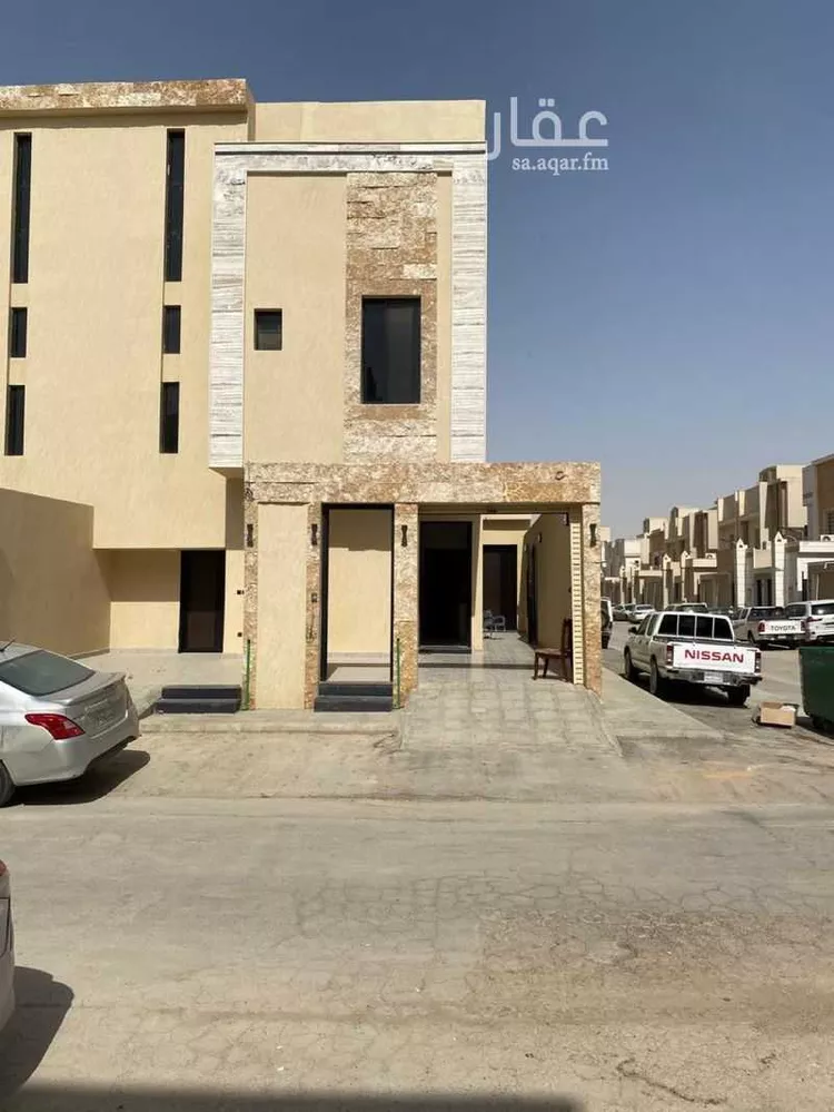 دور للبيع في شارع محمد بن جريج, حي طويق, مدينة الرياض, منطقة الرياض 1 صورة