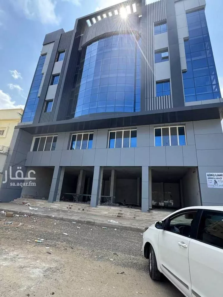 عمارة للإيجار في شارع راس تنورة, حي الربوة, مدينة أبها, منطقة عسير صورة 2