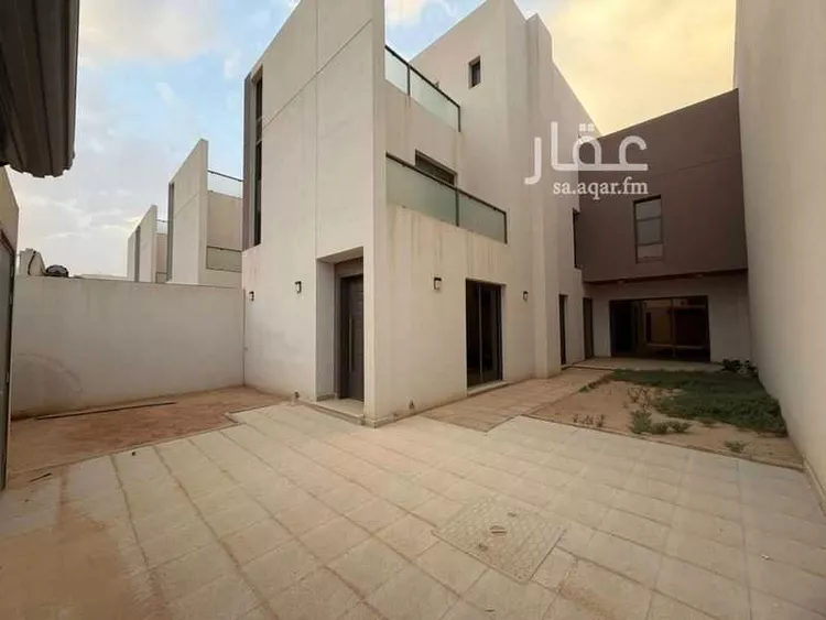 فيلا للبيع في شارع طريق الامير فيصل بن بندر بن عبد العزيز الفرعي , حي مطار الملك خالد الدولي, مدينة الرياض صورة 3