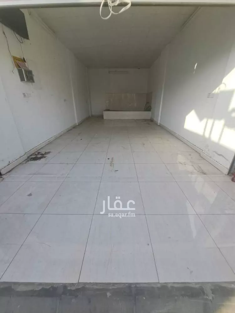 مكتب تجاري للإيجار في شارع الامام احمد بن حنبل, حي المحمدية 2, مدينة جازان, منطقة جازان صورة 2