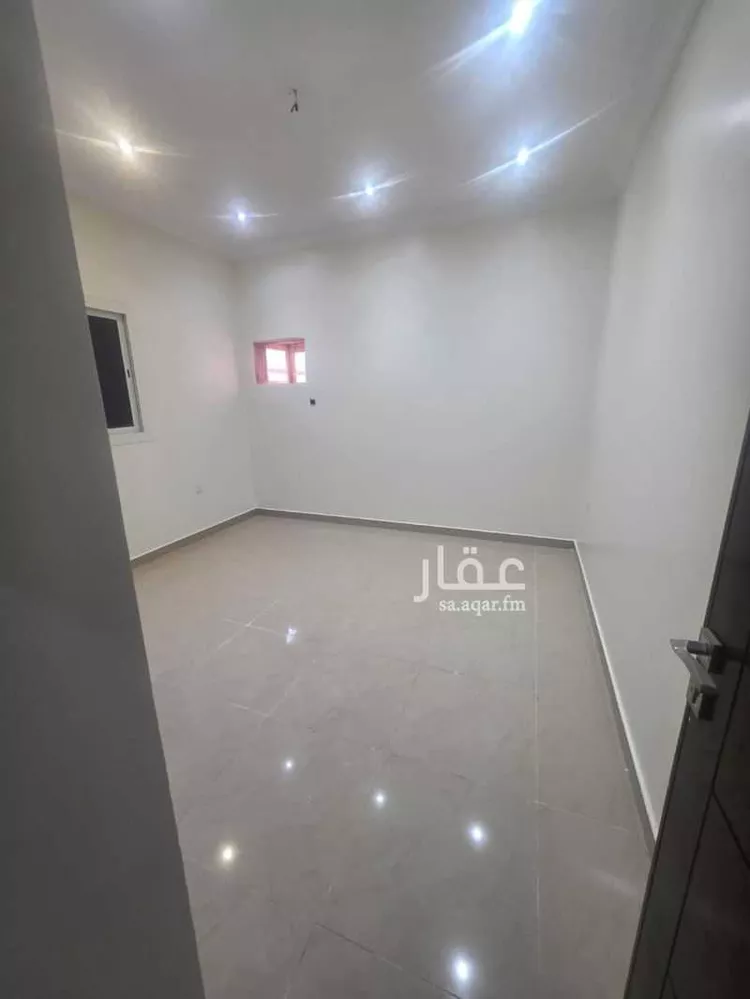 شقة للإيجار في شارع الامام احمد بن حنبل, حي المحمدية 2, مدينة جازان, منطقة جازان صورة 2