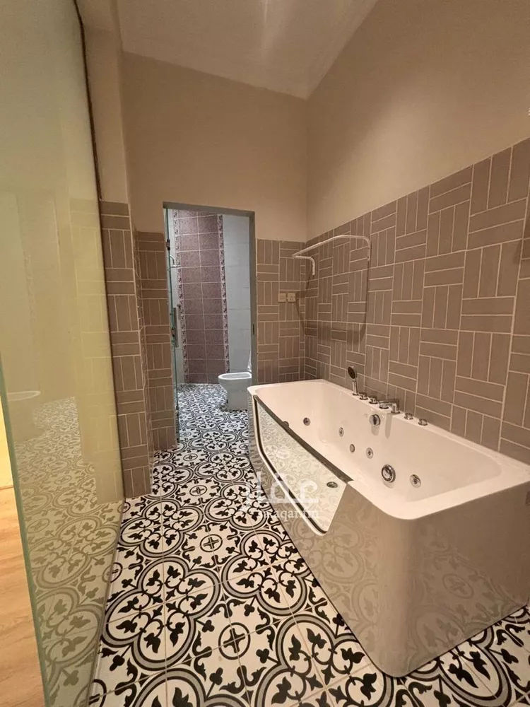 دور للإيجار في شارع الرشدية, حي الملقا, مدينة الرياض, منطقة الرياض صورة 5