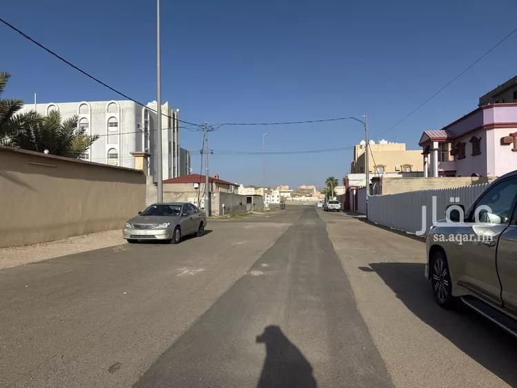 أرض للبيع في شارع ثابت بن صهيب بن كرز, حي المطار, مدينة العقيق, منطقة الباحة صورة 3