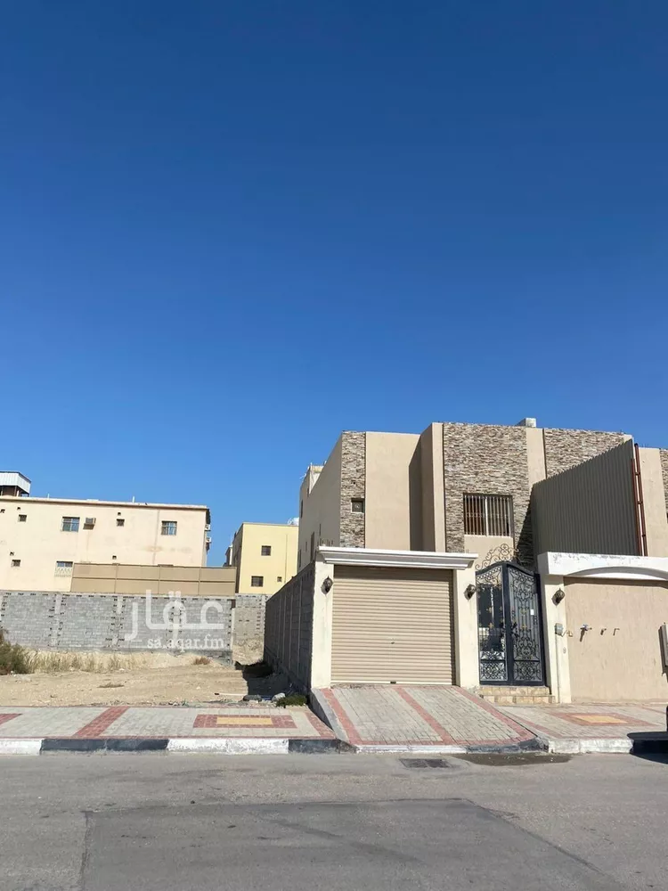 فيلا للبيع في شارع حابس بن دغنة الكلبي, حي التحلية, مدينة الخبر, المنطقة الشرقية صورة 3
