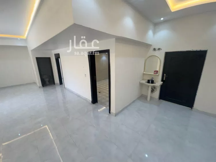 فيلا للإيجار في حي مطار الملك خالد الدولي, مدينة الرياض, منطقة الرياض صورة 3