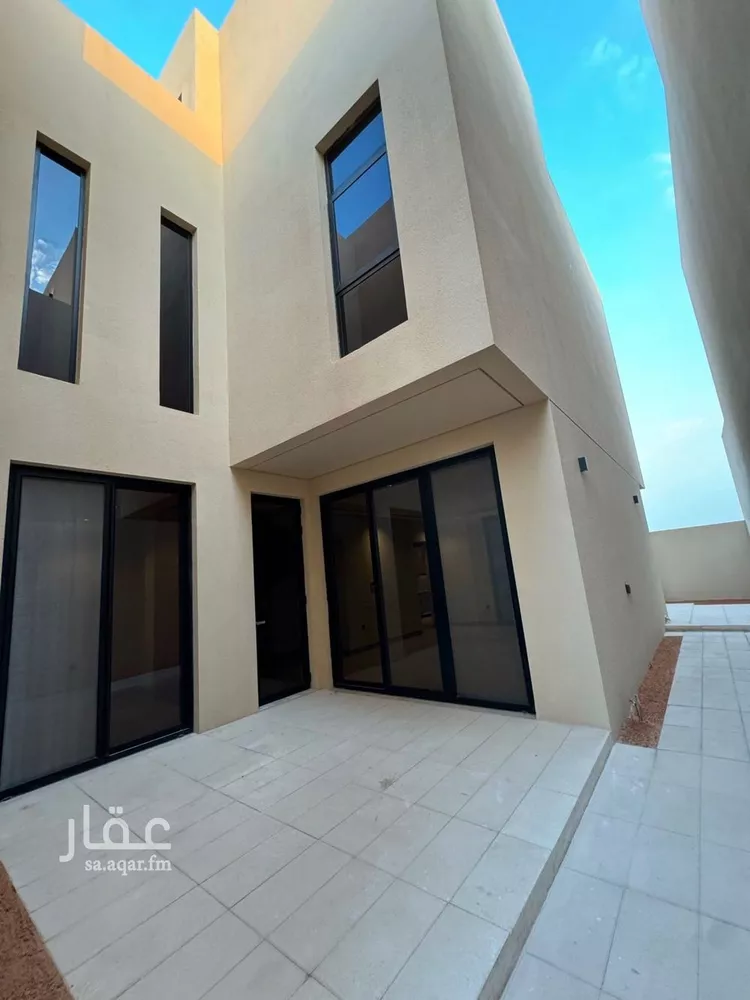فيلا للبيع في شارع رقم 1027, حي سدرة, مدينة الرياض, منطقة الرياض 13