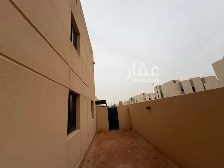 Villa for Sale in Riyadh Al Munsiyah 10