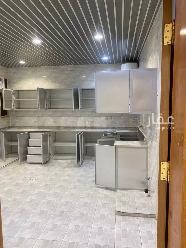 شقة للإيجار في شارع الرزانة ، حي المحالة ، ابها ، منطقة عسير صورة 2