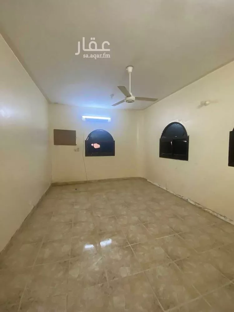 عمارة للبيع في شارع بلال بن رباح, حي الضرس, مدينة محائل, منطقة عسير صورة 4