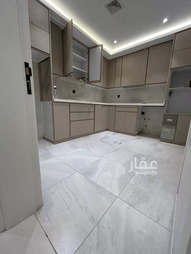 Apartment for Rent in Jeddah Al Manar