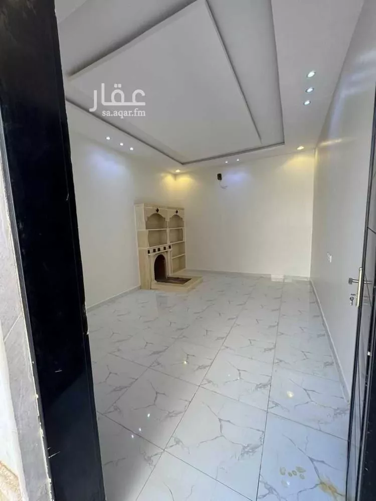 فيلا للإيجار في شارع شارع صالح بن علي ابو الورود, حي الرمال, مدينة الرياض, منطقة الرياض صورة 3