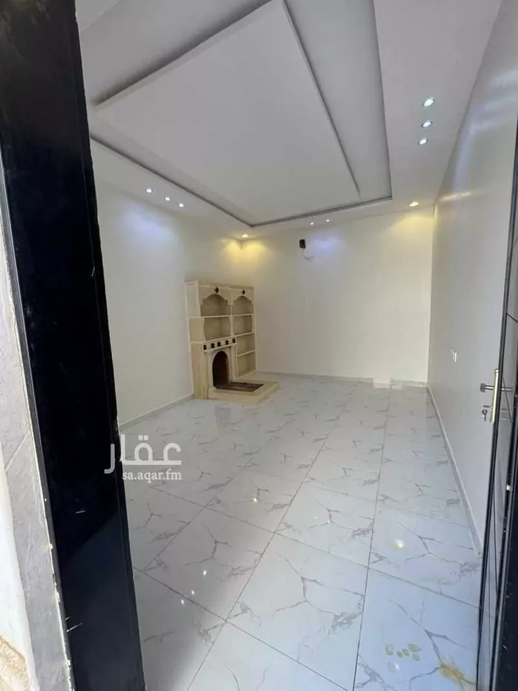 فيلا للإيجار في شارع شارع صالح بن علي ابو الورود, حي الرمال, مدينة الرياض, منطقة الرياض صورة 4