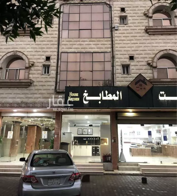 عمارة للبيع في طريق المطار ، حي القيم الأعلى ، الطائف ، الطائف