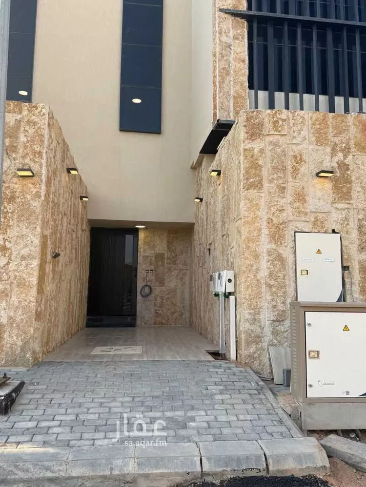 Floor for Sale in Riyadh Ghirnatah