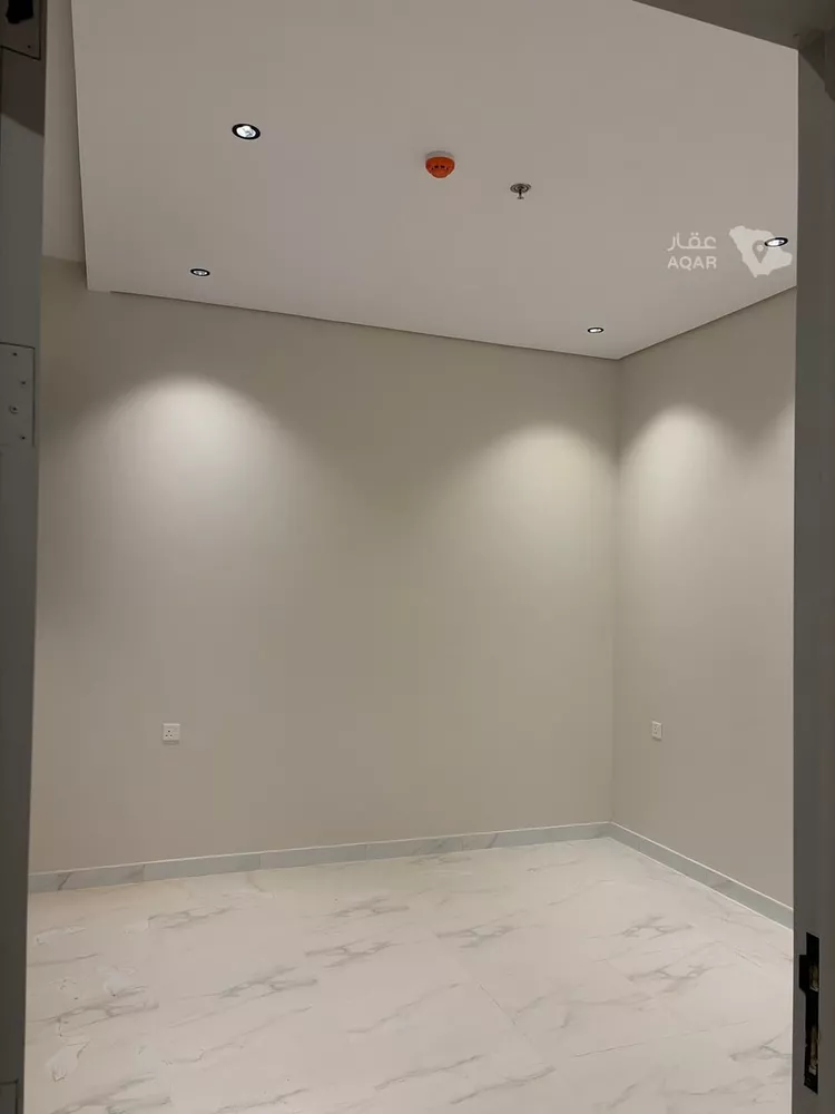 عمارة للبيع في شارع جبل الحسي, حي القادسية, مدينة الرياض, منطقة الرياض 15