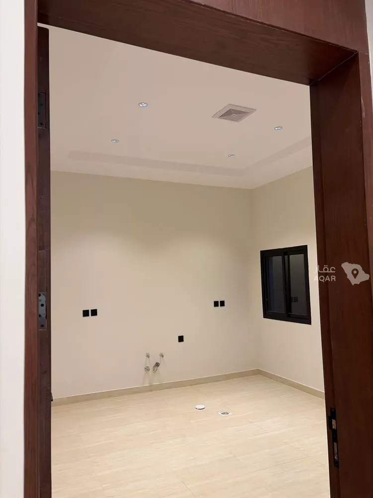 دور للبيع في شارع ابي العطاء, حي المعيزيلة, مدينة الرياض, منطقة الرياض 15