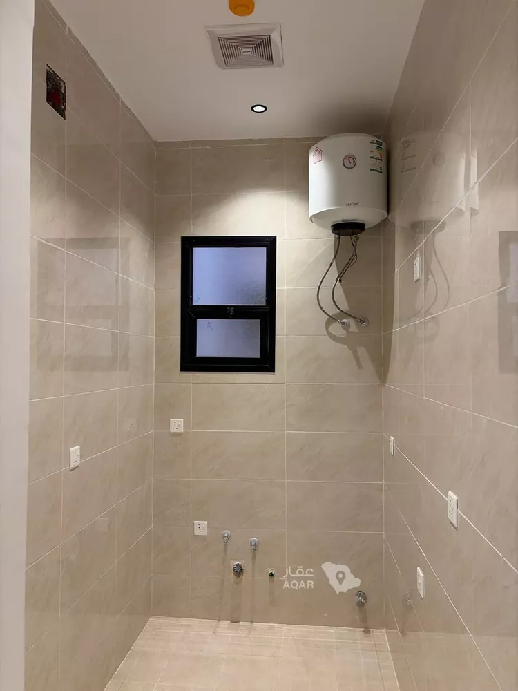عمارة للبيع في شارع جبل الحسي, حي القادسية, مدينة الرياض, منطقة الرياض 10