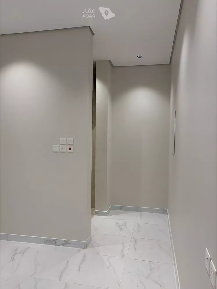 عمارة للبيع في شارع جبل الحسي, حي القادسية, مدينة الرياض, منطقة الرياض 21