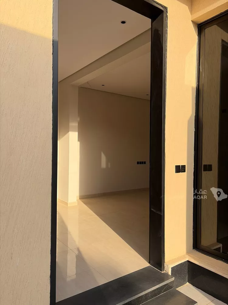 دور للبيع في شارع ابي العطاء, حي المعيزيلة, مدينة الرياض, منطقة الرياض 4