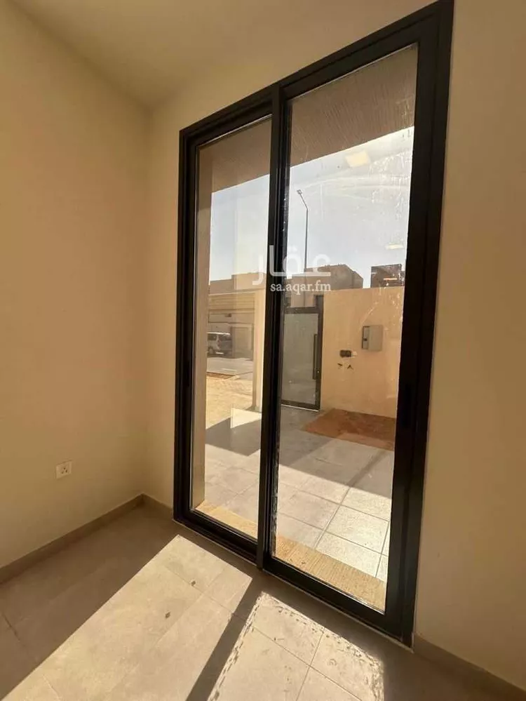 فيلا للإيجار في شارع جنوب شارع ريحانه, حي النرجس, مدينة الرياض, منطقة الرياض