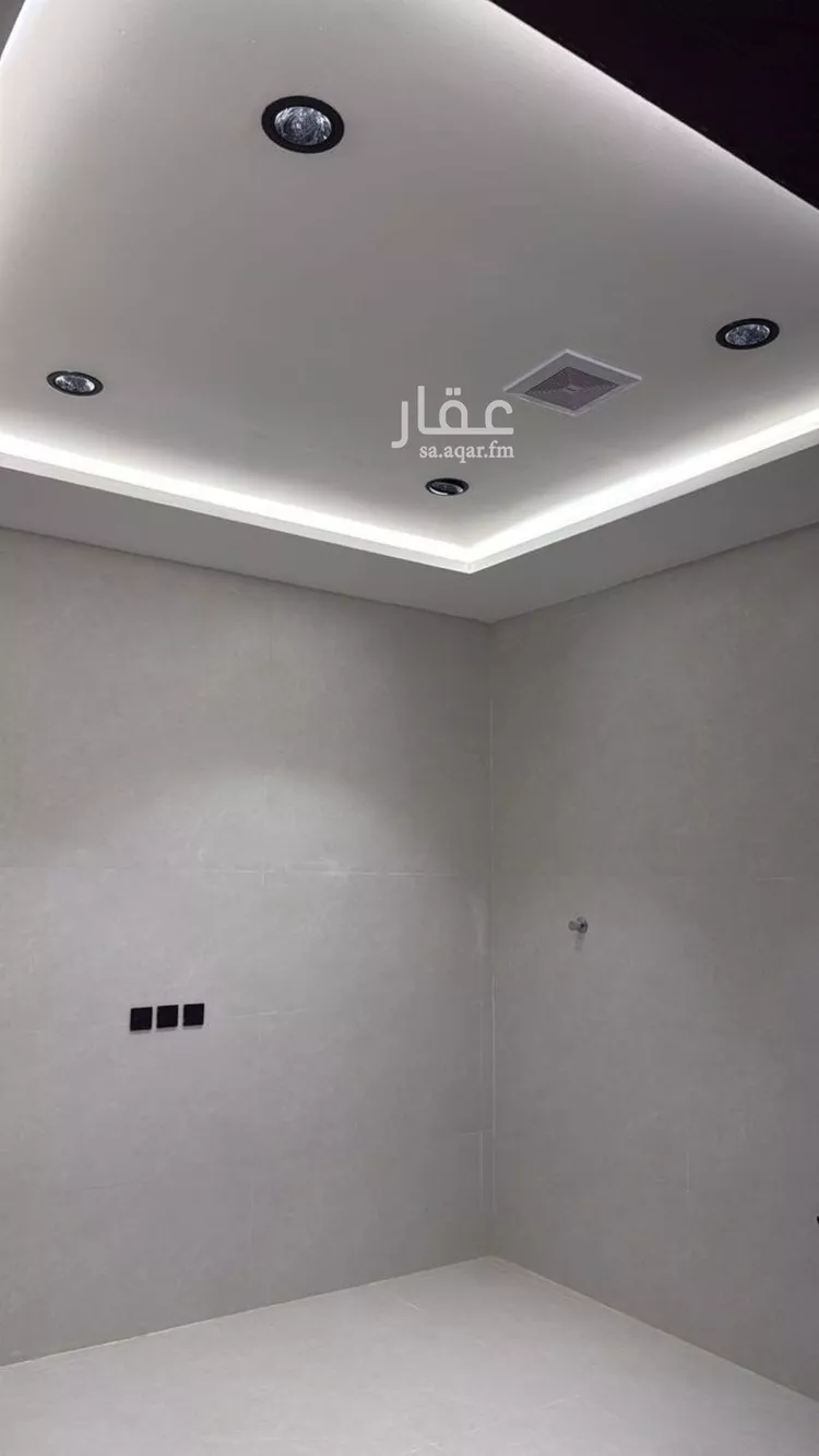 دور للبيع في شارع احمد بن عفيف, حي الجنادرية, مدينة الرياض, منطقة الرياض