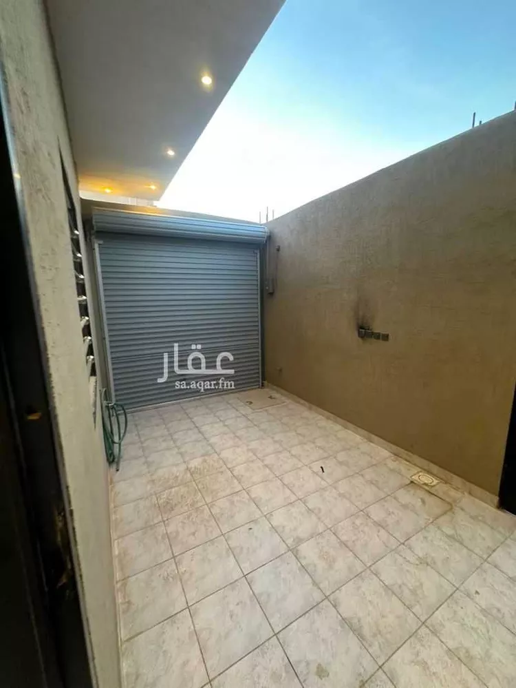 فيلا للإيجار في شارع الزهو, حي الندوة, مدينة الرياض, منطقة الرياض 12