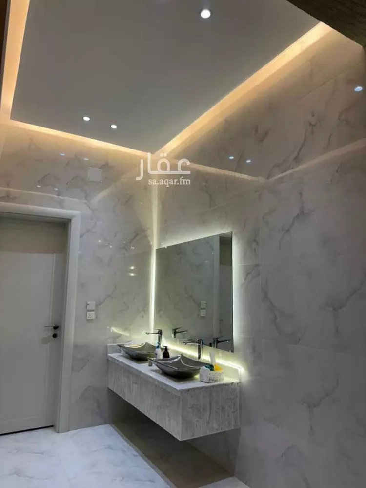 عمارة للبيع في حي الشفق, مدينة بريده, منطقة القصيم صورة 4
