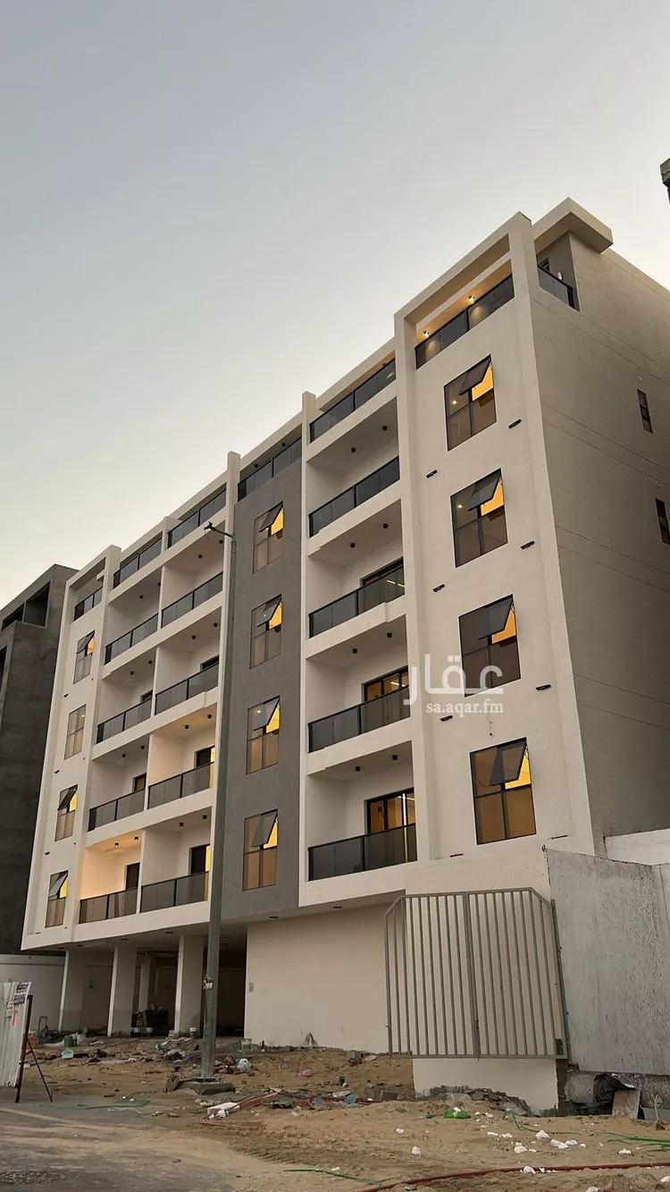 شقة للبيع في شارع الكورنيش, حي السيف, مدينة الدمام, المنطقة الشرقية