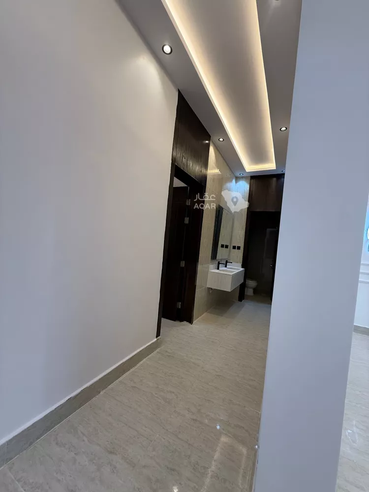 Floor for Rent in Riyadh Badr 8