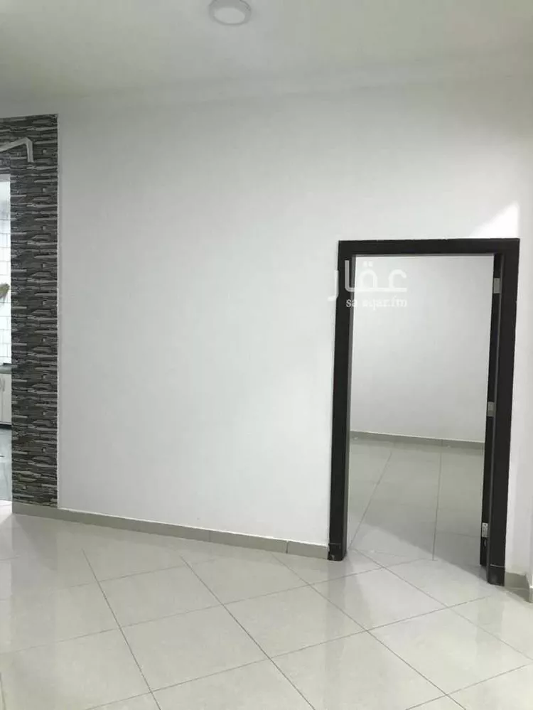 شقة للإيجار في شارع سفيان بن عوف, حي العزيزية, مدينة الرياض, منطقة الرياض صورة 2