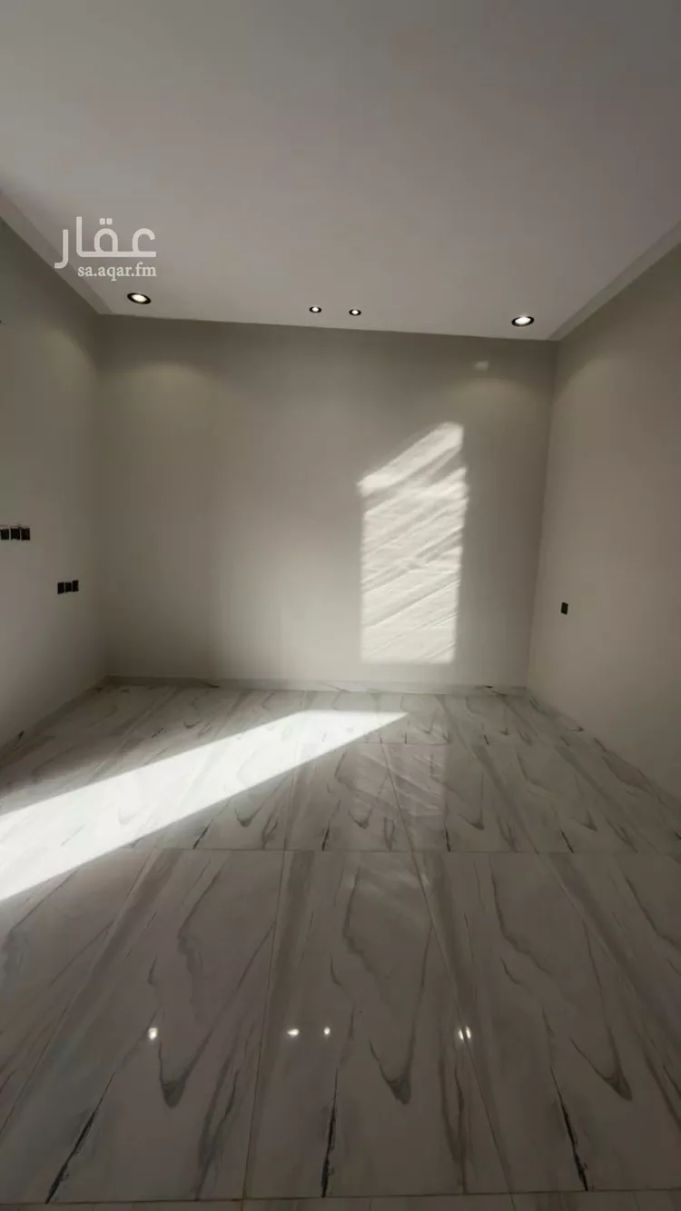 Floor for Sale in Riyadh Ad Dar Al Baida 7