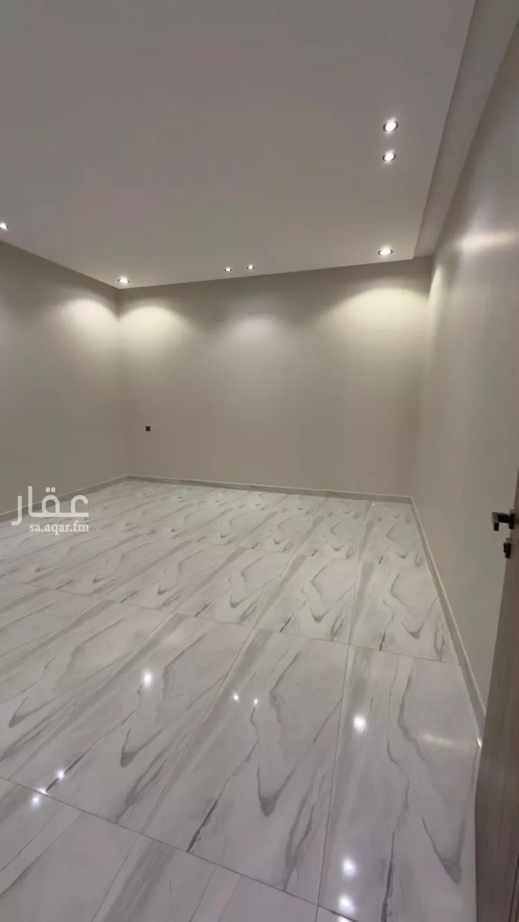 Floor for Sale in Riyadh Ad Dar Al Baida 8