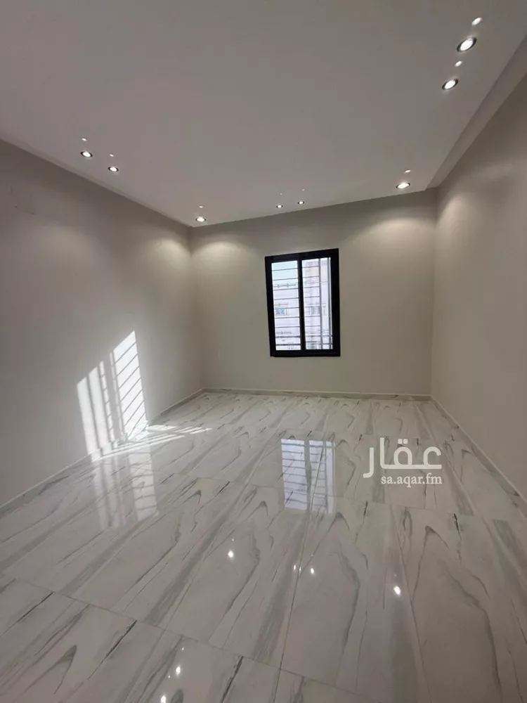 Floor for Sale in Riyadh Ad Dar Al Baida 10