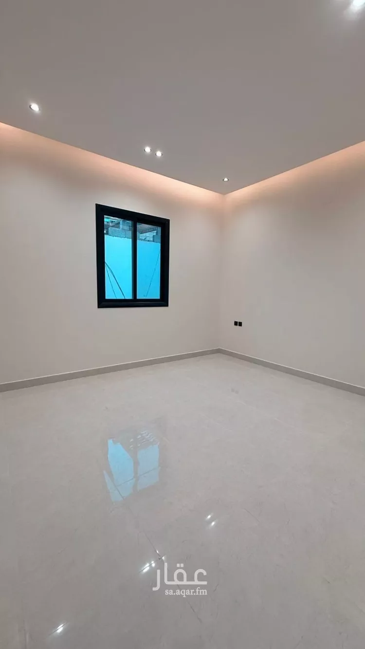 فيلا للبيع في شارع عبدالرحمن بن مفيريج, حي العريجاء الأوسط, مدينة الرياض, منطقة الرياض صورة 3