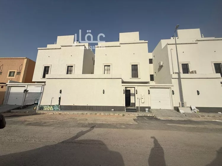 دور للبيع في شارع عبدالله ابن الزبير ابن العوام, حي طويق, مدينة المزاحميه, منطقة الرياض