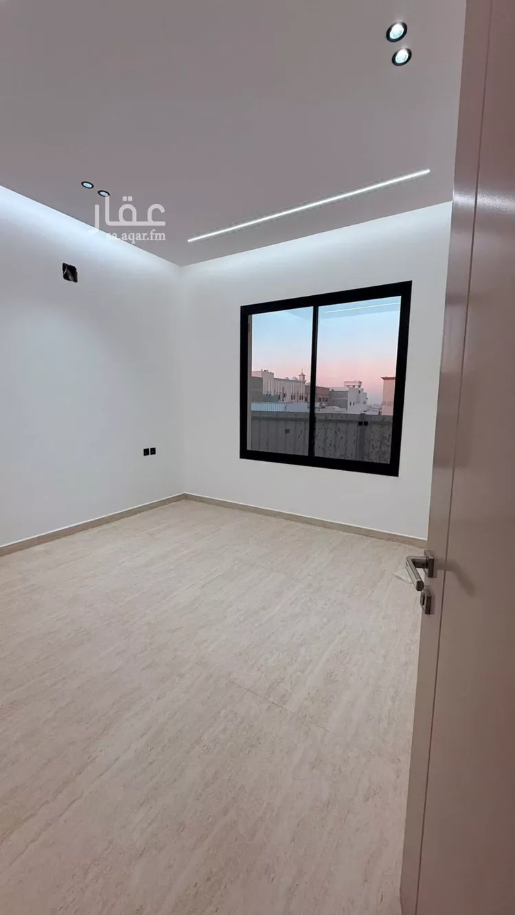 فيلا للبيع في شارع وادي مية, حي العريجاء الغربي, مدينة الرياض, منطقة الرياض صورة 2