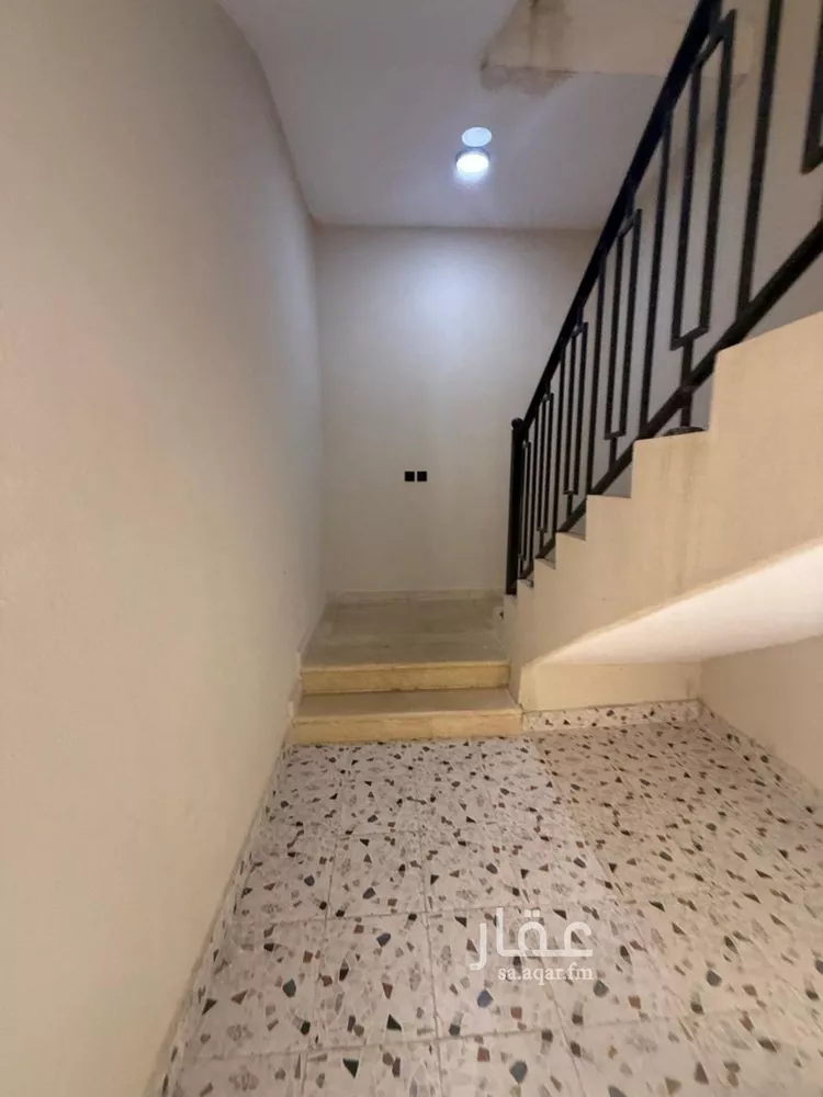 Floor for Sale in Riyadh Ad Dar Al Baida 7