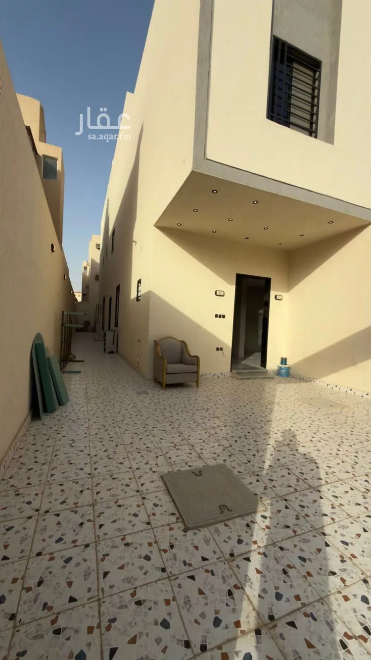 Floor for Sale in Riyadh Ad Dar Al Baida 11