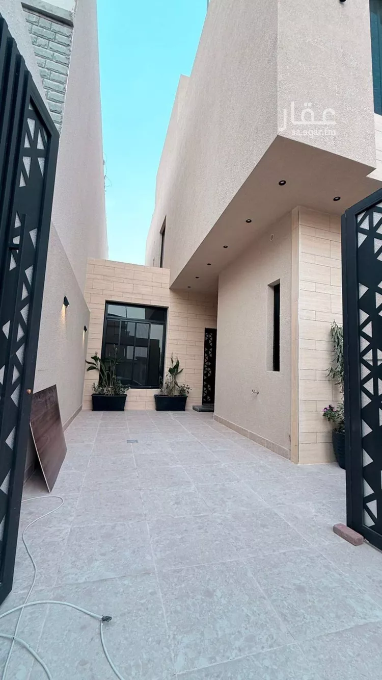 فيلا للبيع في شارع عبدالرحمن بن مفيريج, حي العريجاء الأوسط, مدينة الرياض, منطقة الرياض صورة 4
